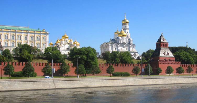 Kremlin Entrance with Cathedral Square