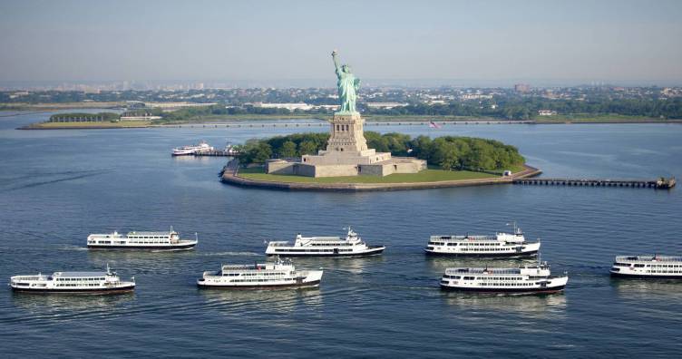 Admire the Statue of Liberty … on a budget!