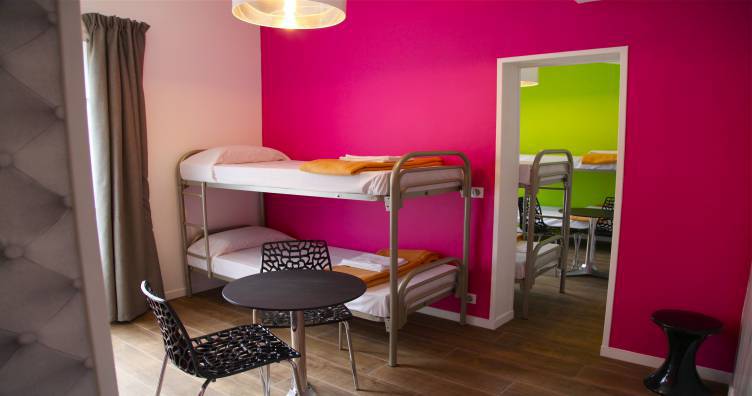 Find accommodation in hostels