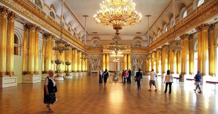 Small Group Hermitage Museum Tour with Skip-The-Line